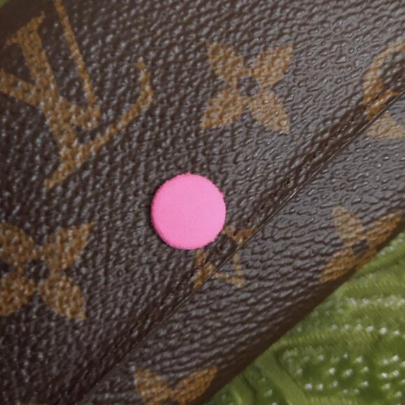 Louis Vuitton 6 Key Case Fuchsia - Picture 8 of 12